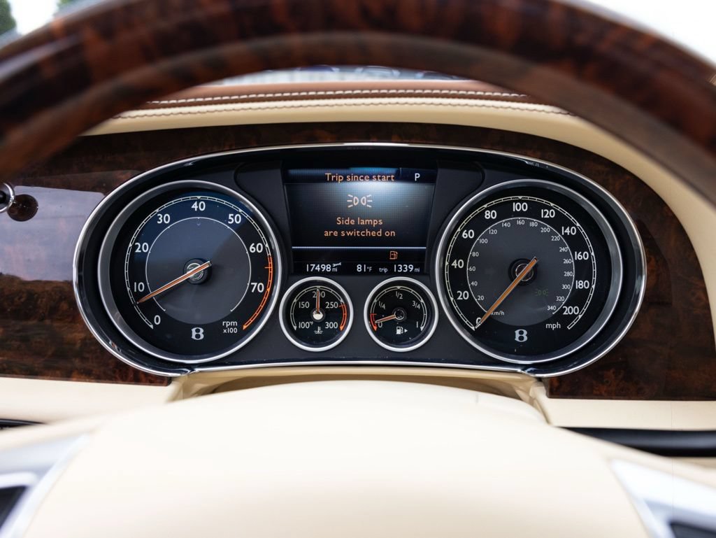 Used 2015 Bentley Flying Spur W12 AWD/4WD image 35
