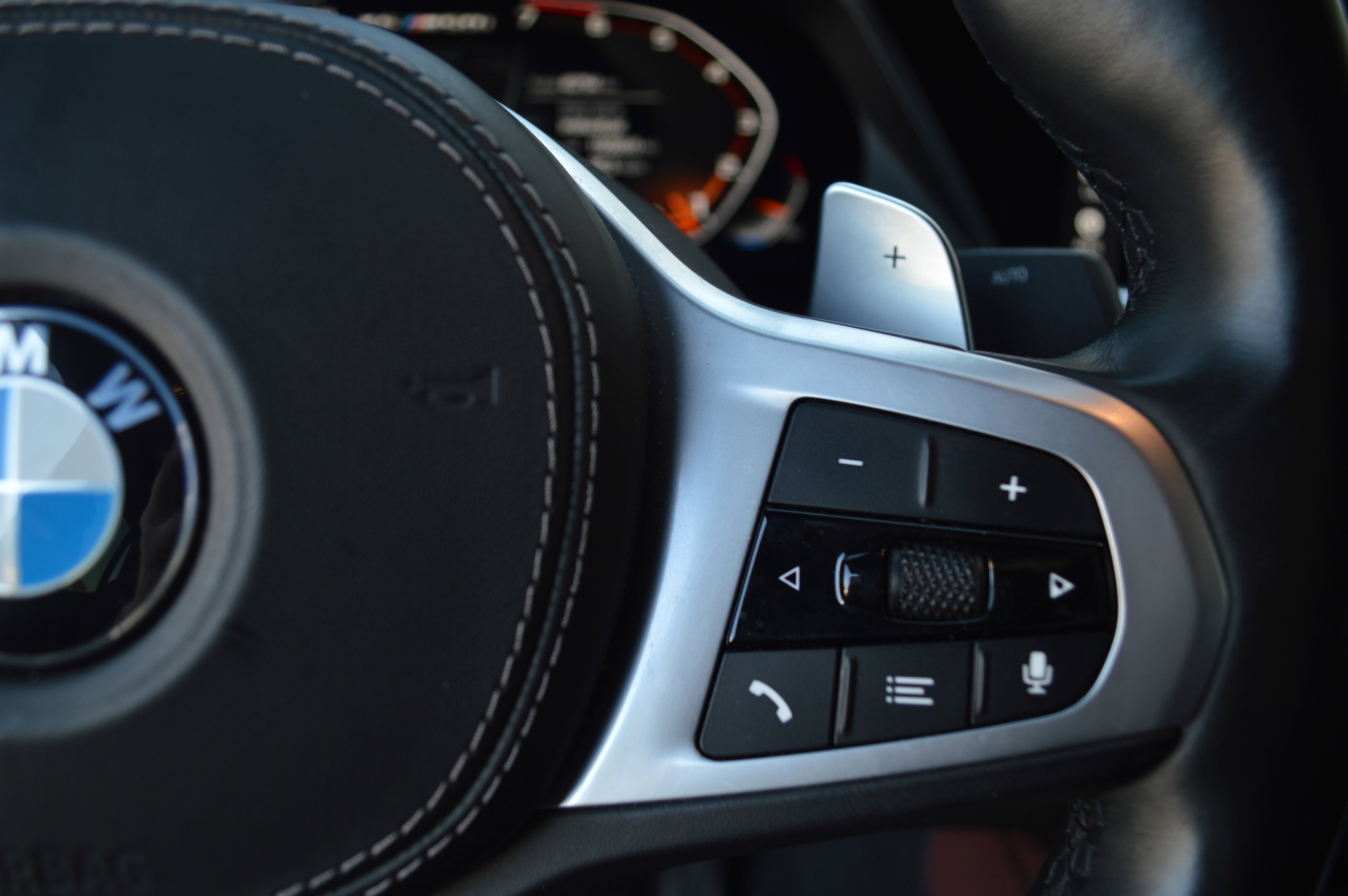 Used 2021 BMW X6 M50i w/ Premium Package image 15