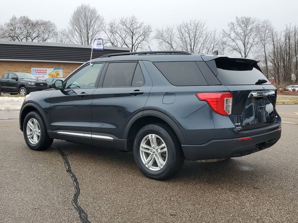 Certified 2023 Ford Explorer XLT w/ Class IV Trailer Tow Package image 4
