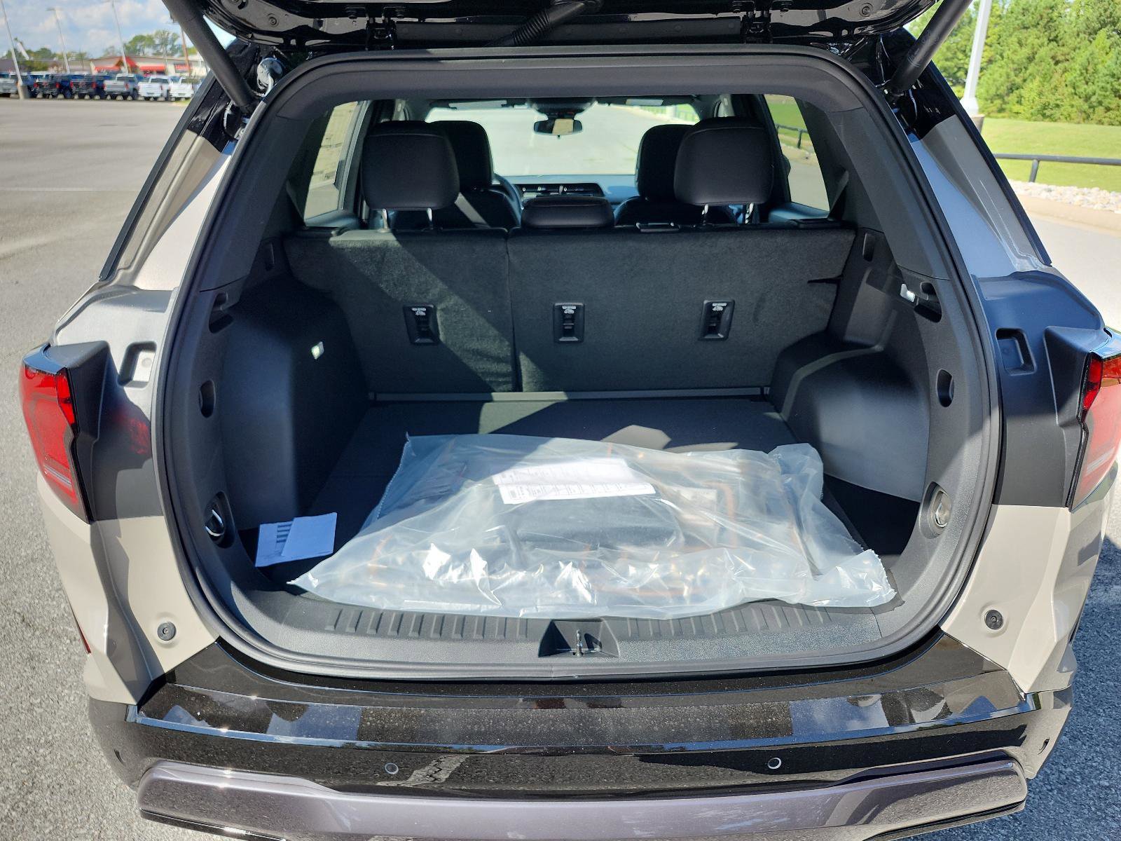 New 2026 GMC Terrain AT4 w/ Convenience Package III image 7