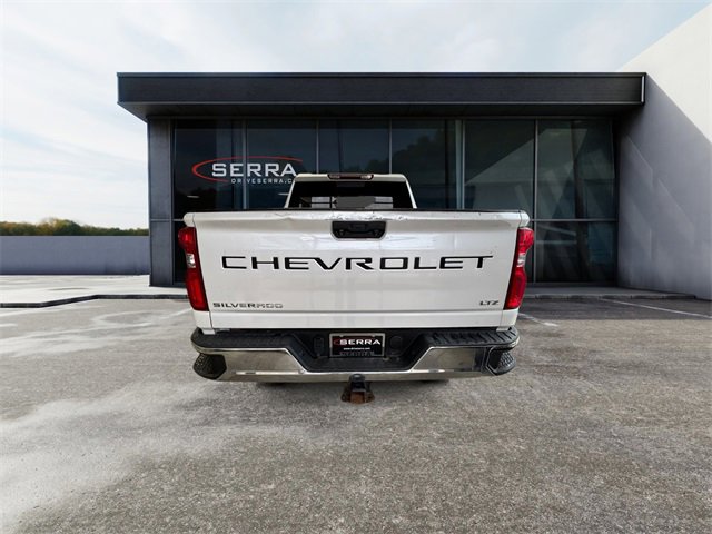 Used 2022 Chevrolet Silverado 2500 LTZ w/ LTZ Convenience Package image 3