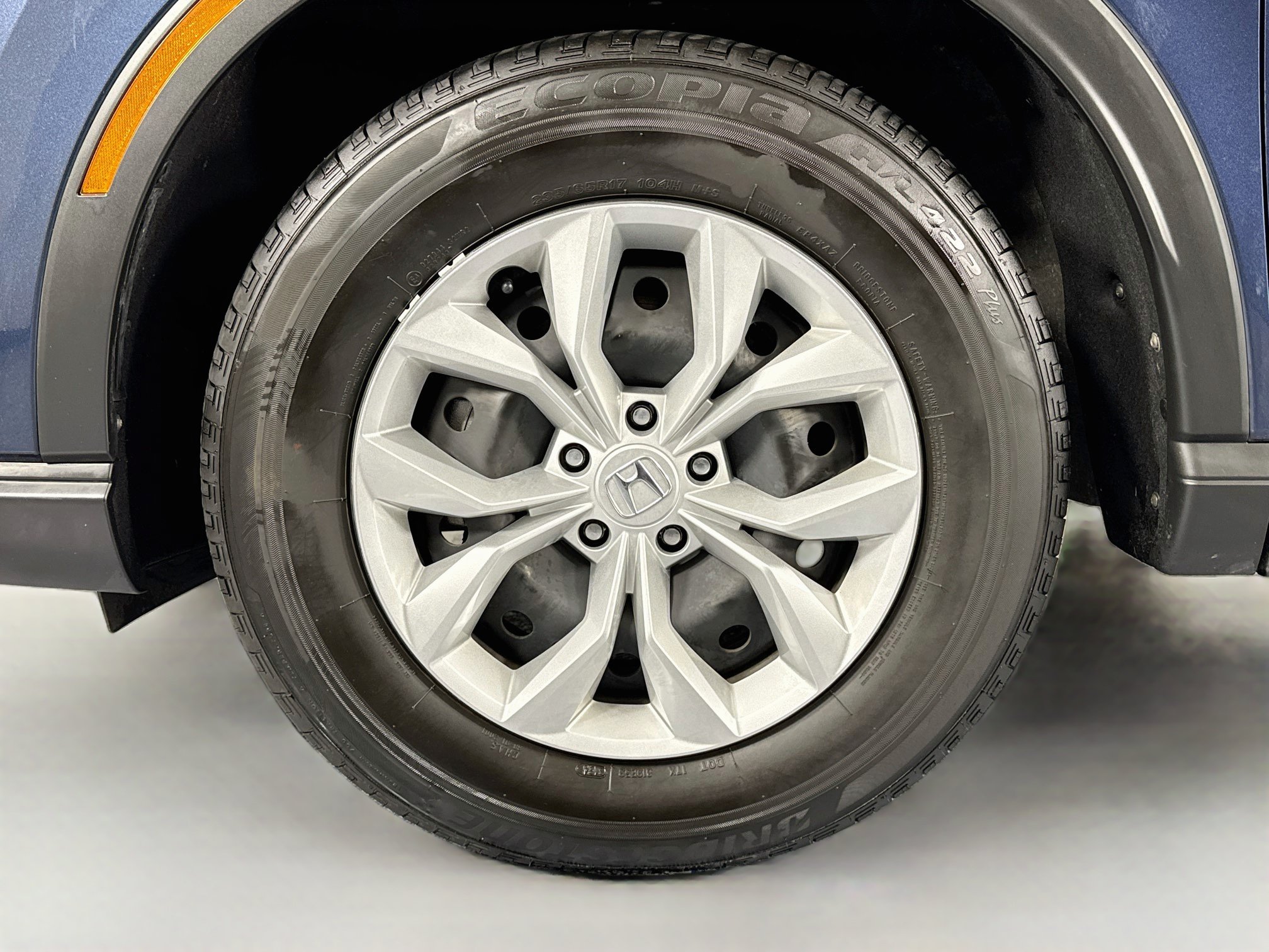 Certified 2025 Honda CR-V LX image 29