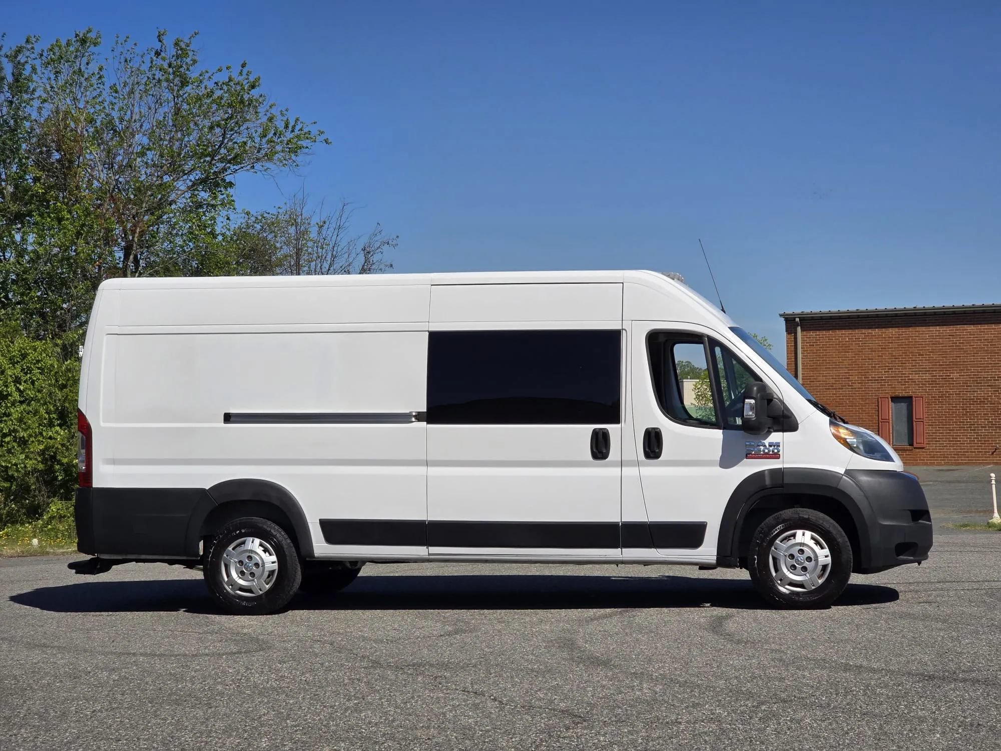 Used 2020 RAM ProMaster 3500 w/ Mopar Trailer Tow Group FWD image 9