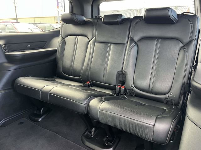 Used 2024 Jeep Wagoneer Series II image 16