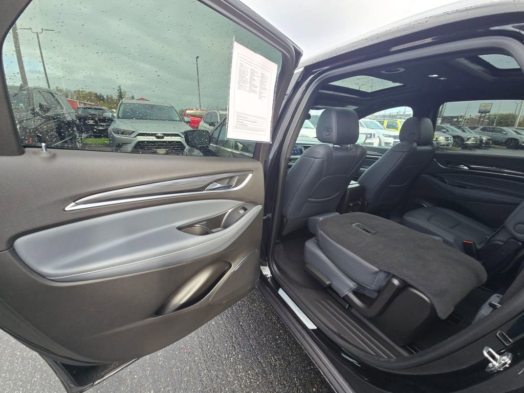 Used 2023 Buick Enclave Essence w/ Experience Buick Package image 10