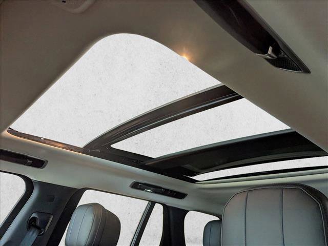 Used 2026 Land Rover Range Rover SE AWD/4WD image 15