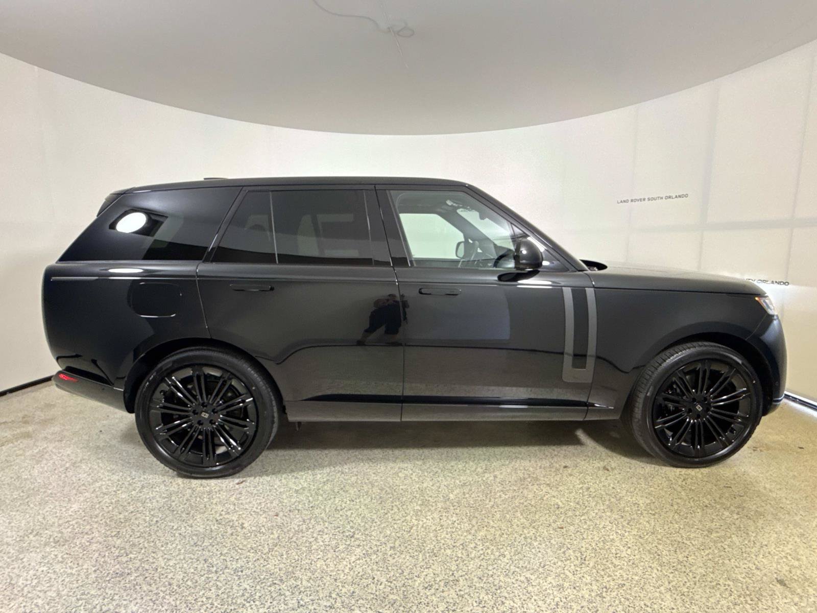 New 2027 Land Rover Range Rover SE AWD/4WD image 6