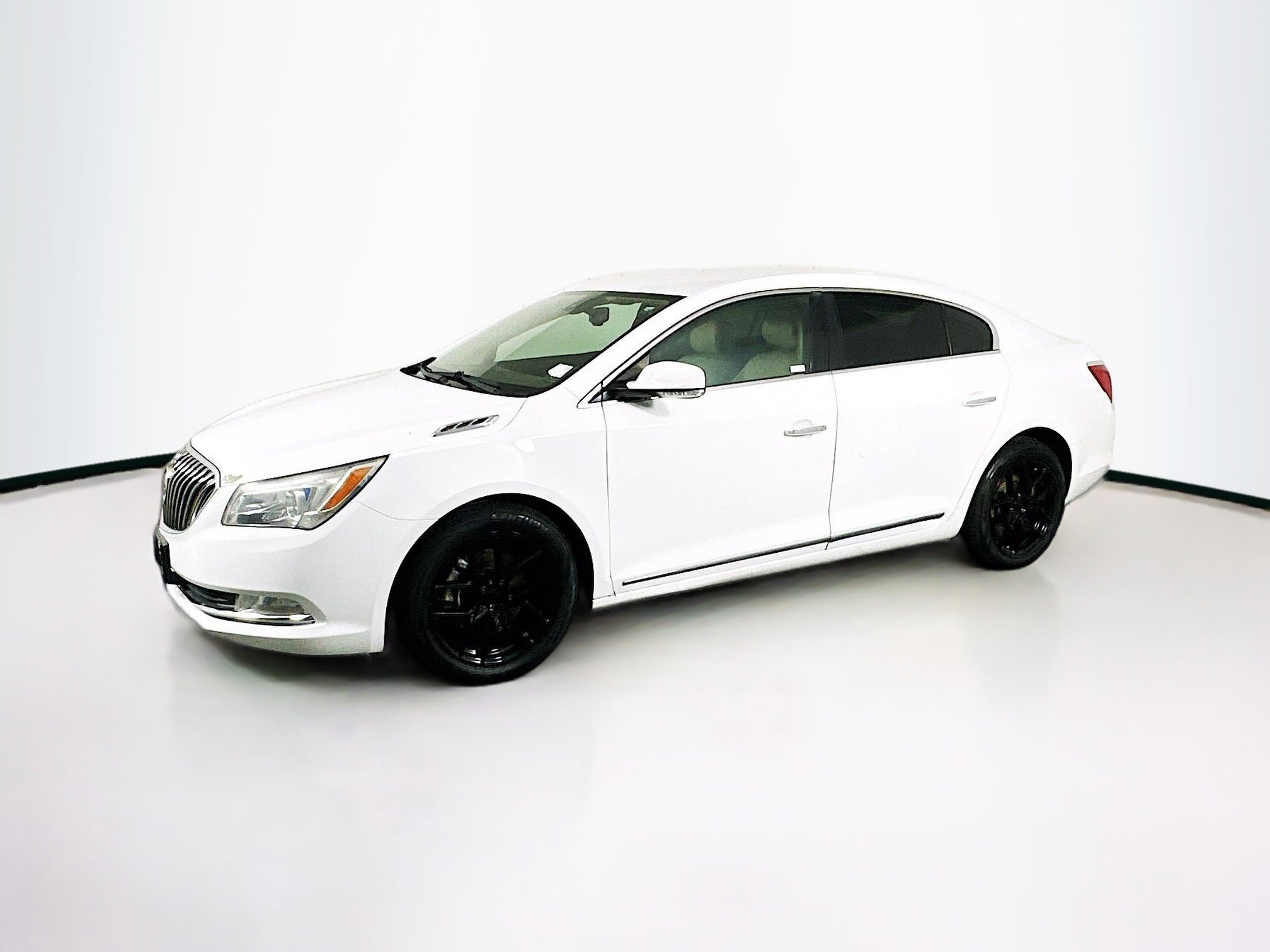 Used 2016 Buick LaCrosse Leather FWD image 4