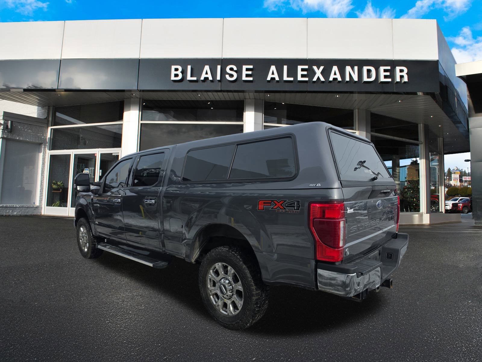 Used 2022 Ford F250 Lariat w/ Lariat Ultimate Package image 8