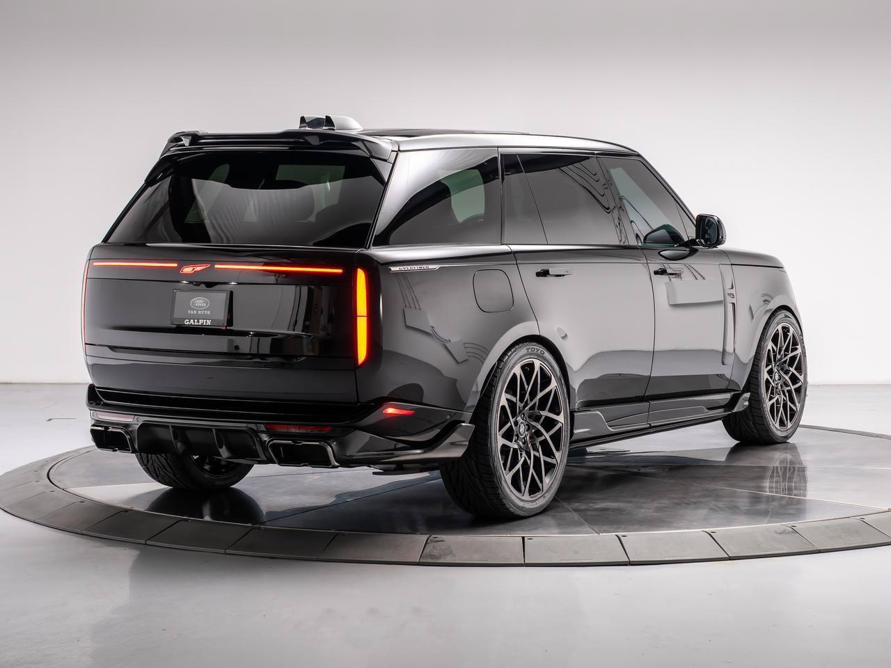 Used 2026 Land Rover Range Rover Long Wheelbase Autobiography AWD/4WD image 5