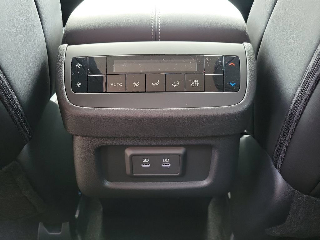 New 2026 Nissan Pathfinder SL AWD/4WD image 19