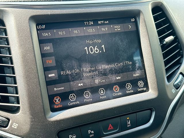 Used 2019 Jeep Cherokee Trailhawk image 15