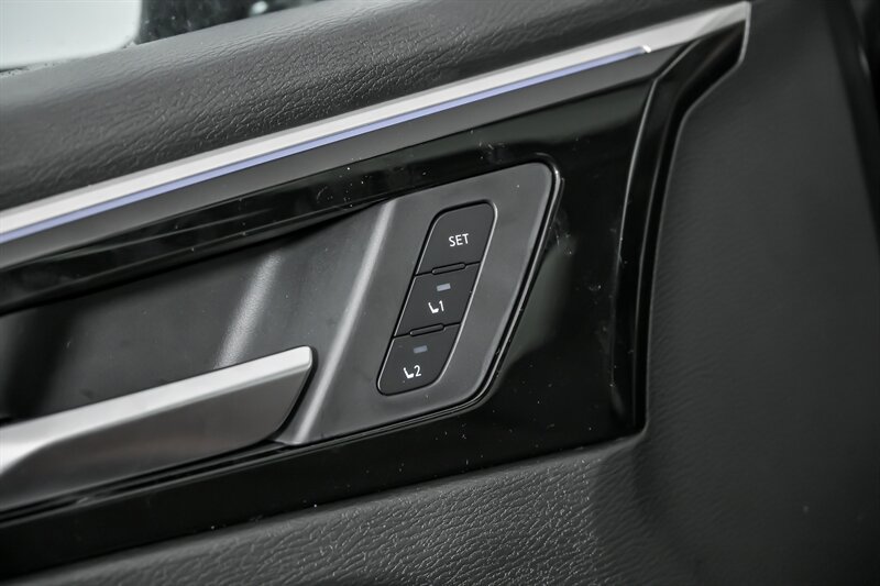 New 2026 Mitsubishi Outlander SEL FWD image 12
