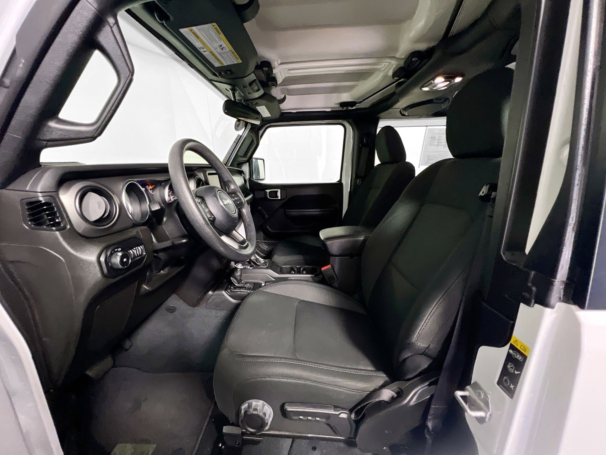 Used 2022 Jeep Wrangler Sport image 14