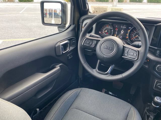 New 2026 Jeep Gladiator Sport AWD/4WD image 32