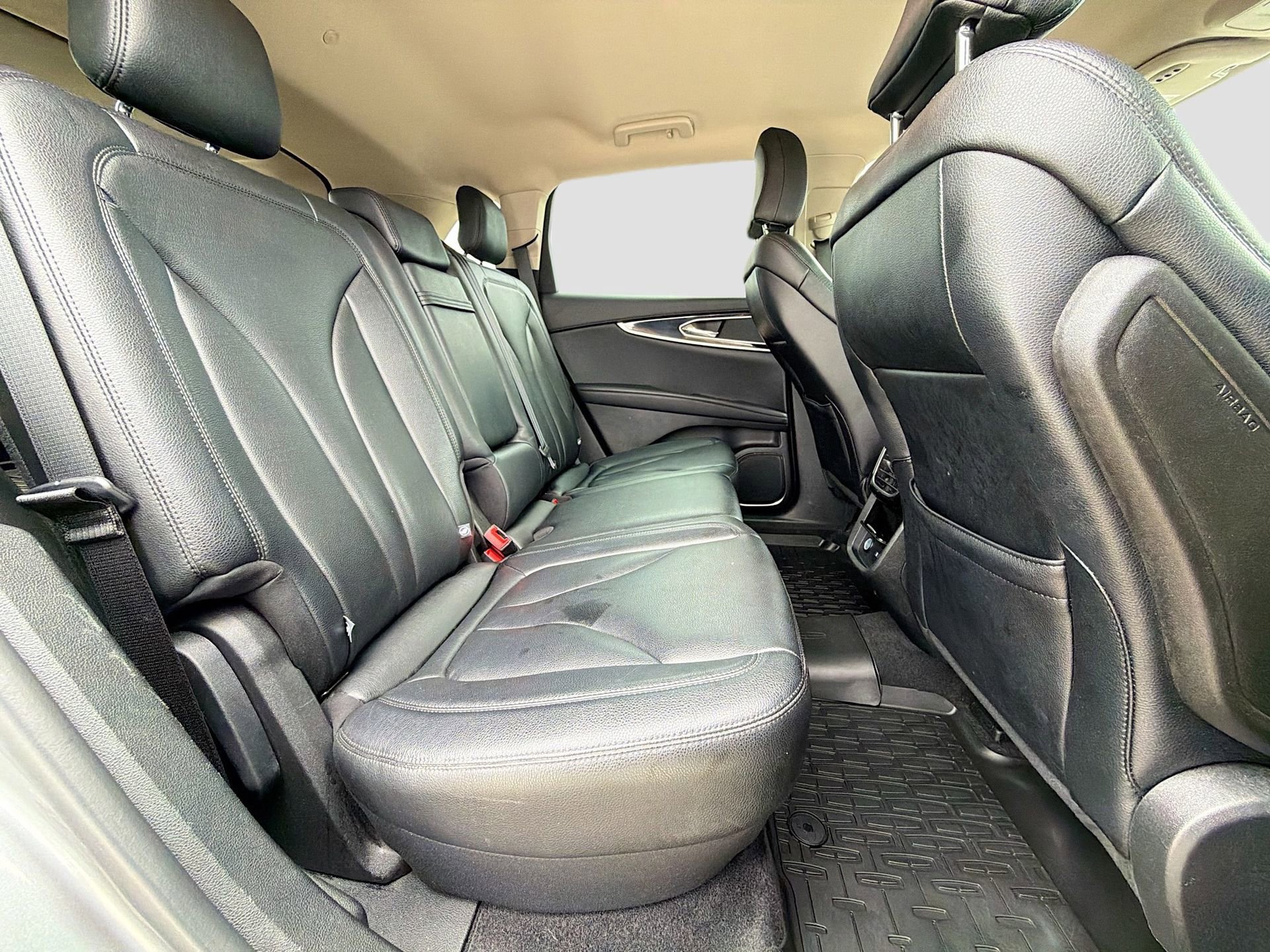 Used 2023 Lincoln Nautilus AWD w/ Premium Package image 31