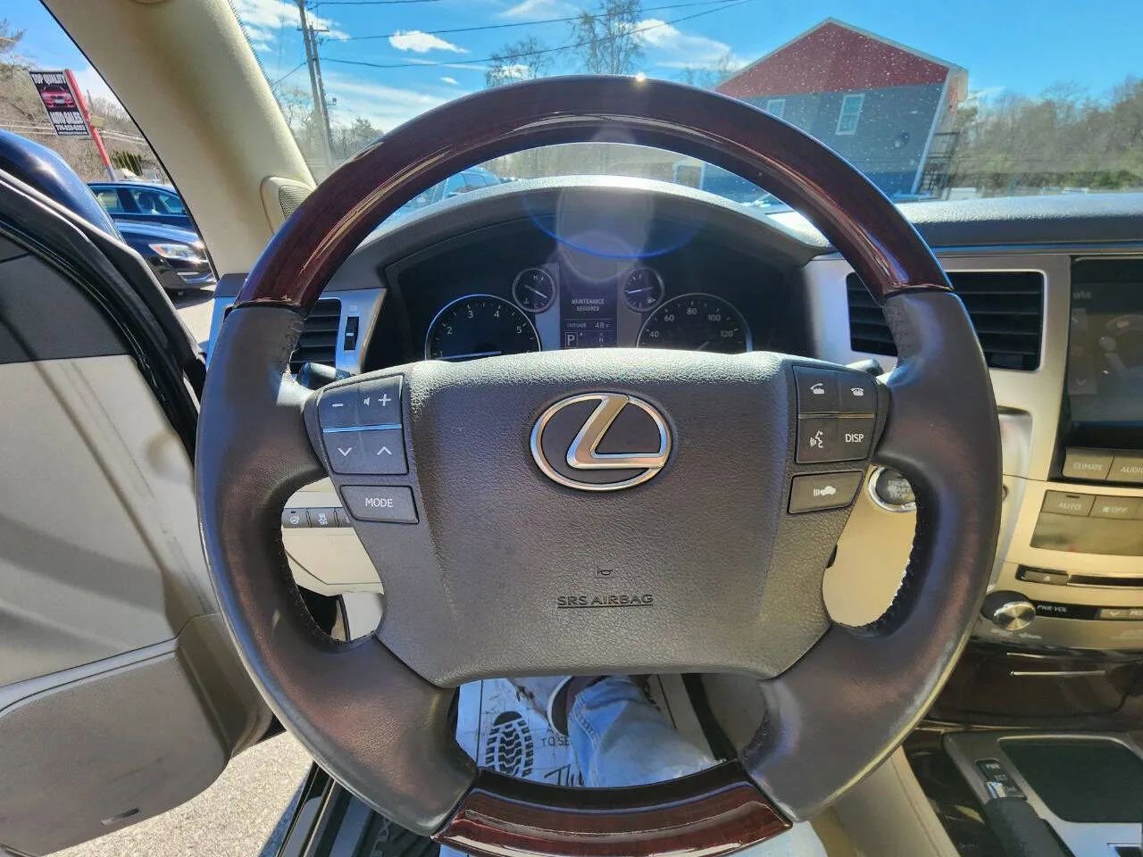 Used 2013 Lexus LX 570 LX 570 Sport Utility 4D w/ Luxury Pkg w/Pre-crash image 26