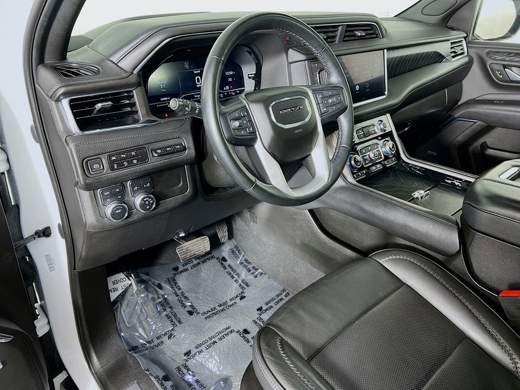 Used 2023 GMC Yukon Denali image 9