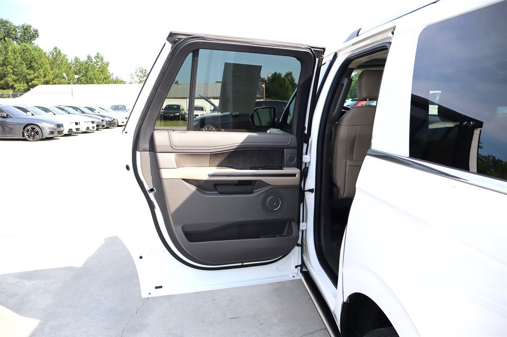 Used 2018 Ford Expedition Max Limited RWD image 47