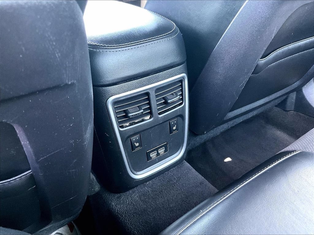 Used 2018 Dodge Charger GT AWD/4WD image 28
