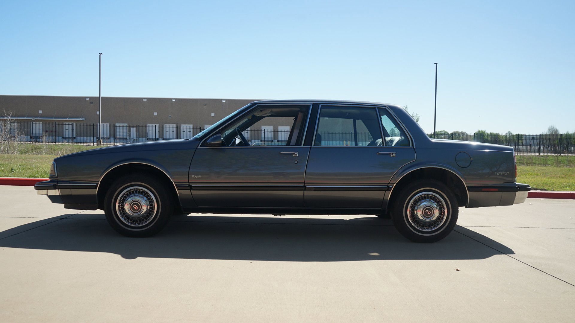 Used 1989 Oldsmobile 88 Royale image 6