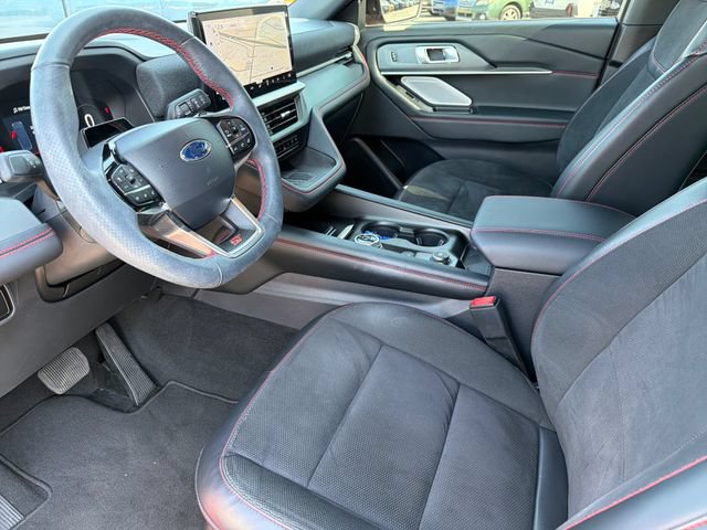 Used 2025 Ford Explorer ST AWD/4WD image 19