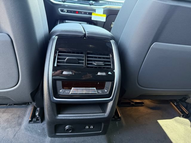 New 2027 BMW X7 xDrive40i w/ M Sport Package AWD/4WD image 23