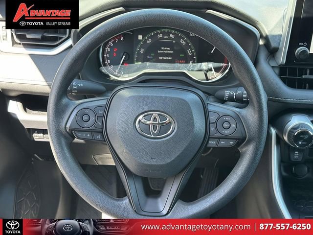 Used 2024 Toyota RAV4 XLE AWD/4WD image 18