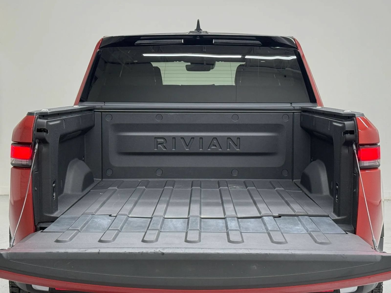 Used 2023 Rivian R1T Adventure Quad AWD/4WD image 43