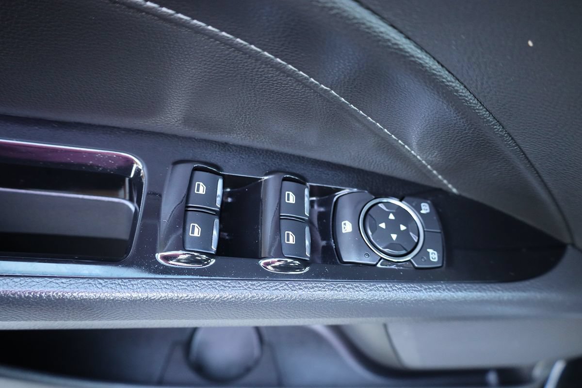Used 2016 Ford Fusion Titanium AWD/4WD image 10