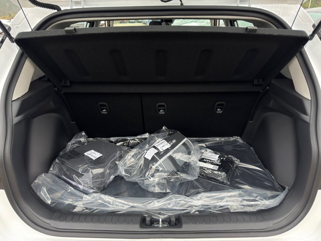 New 2026 Hyundai Venue SEL FWD image 15