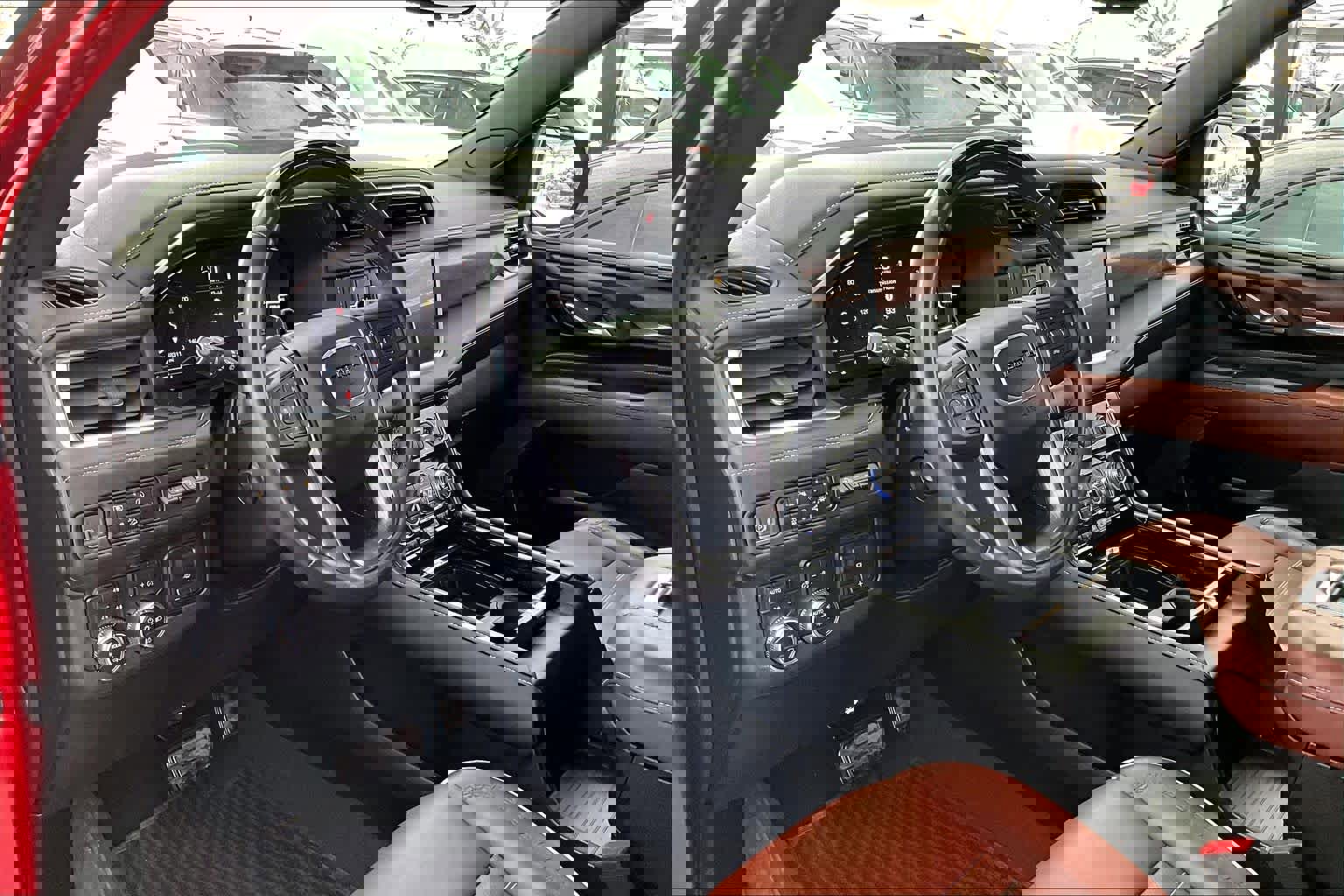 Used 2023 GMC Yukon XL Denali Ultimate image 18