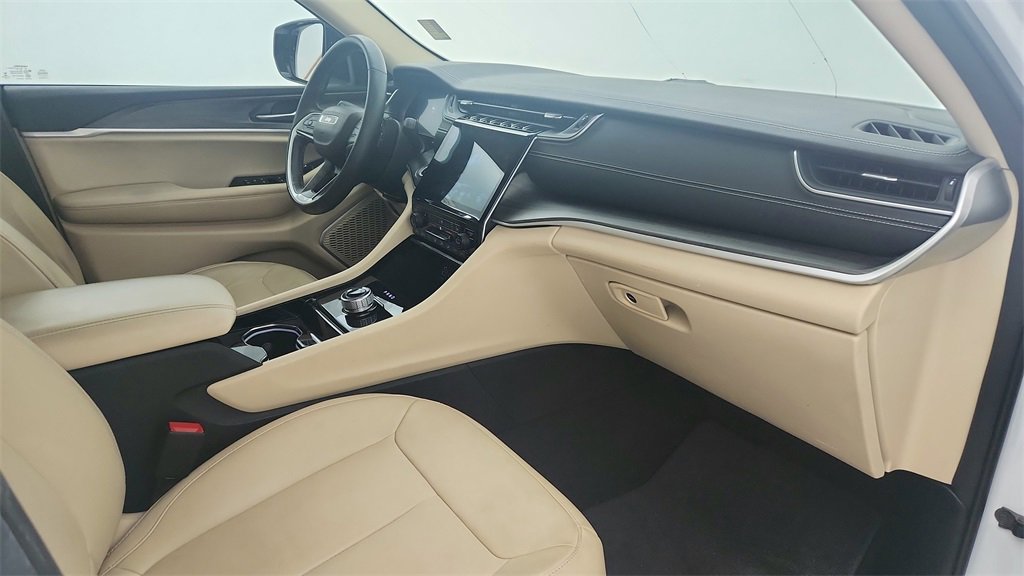 Used 2022 Jeep Grand Cherokee L Limited image 32