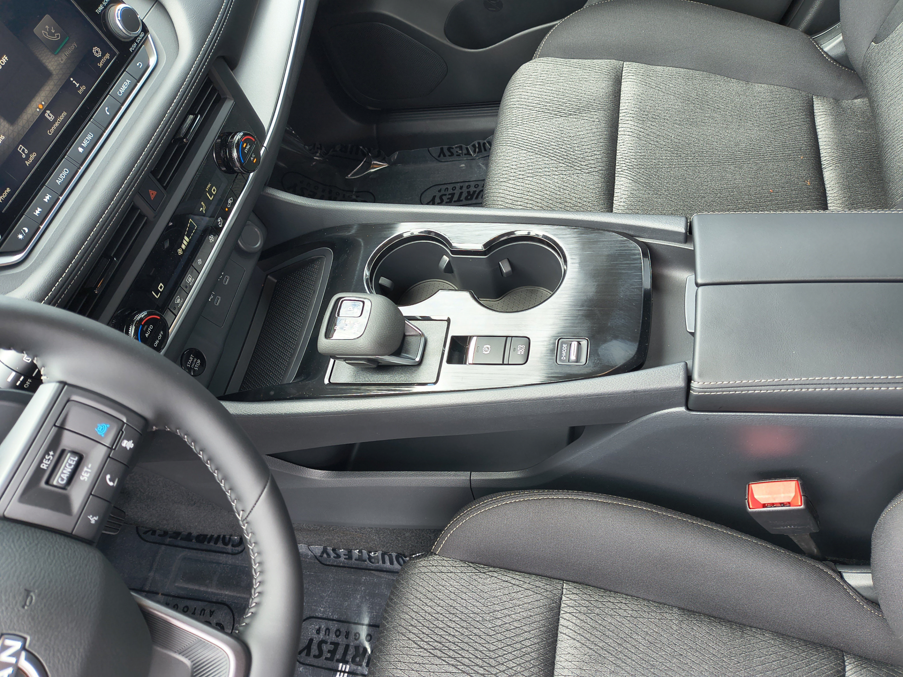 New 2026 Nissan Rogue SV FWD image 22