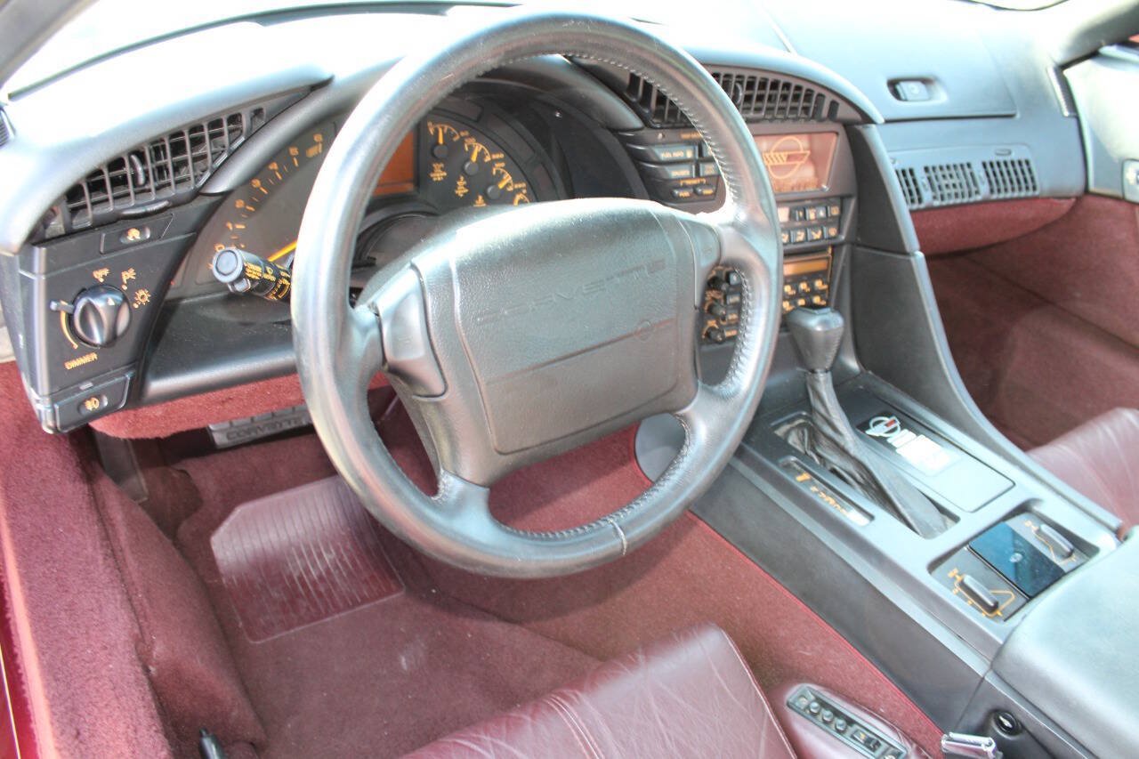 Used 1993 Chevrolet Corvette Coupe RWD image 13