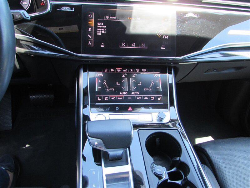 Used 2019 Audi Q8 Prestige AWD/4WD image 21