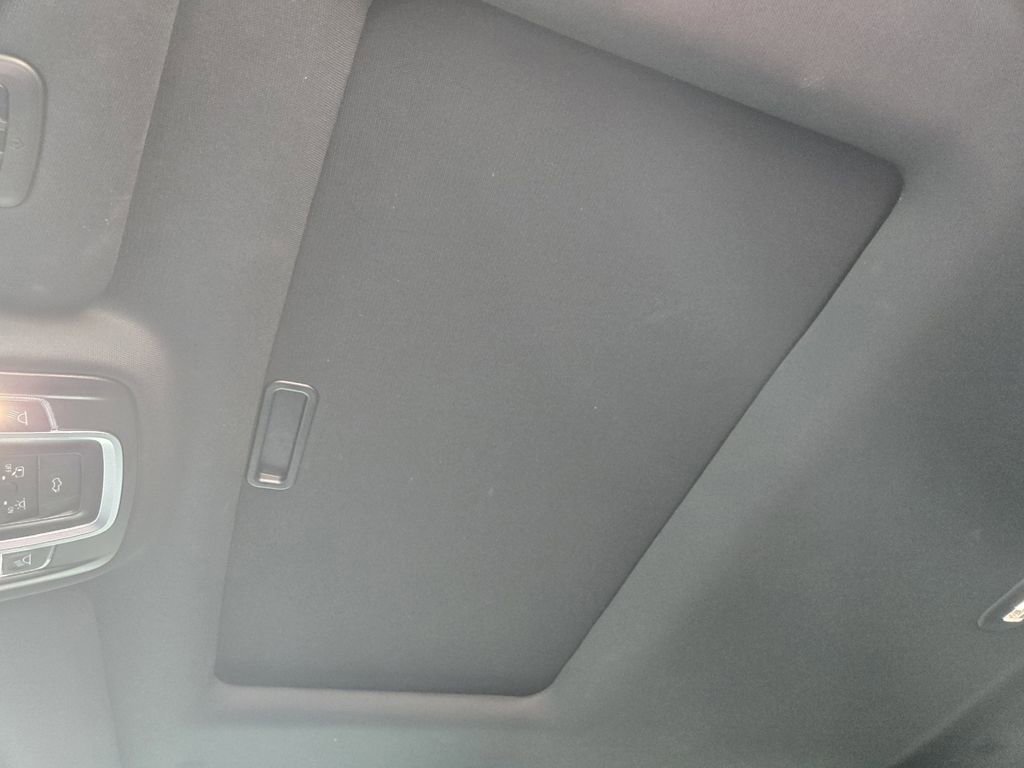 Used 2024 RAM 2500 Limited image 27