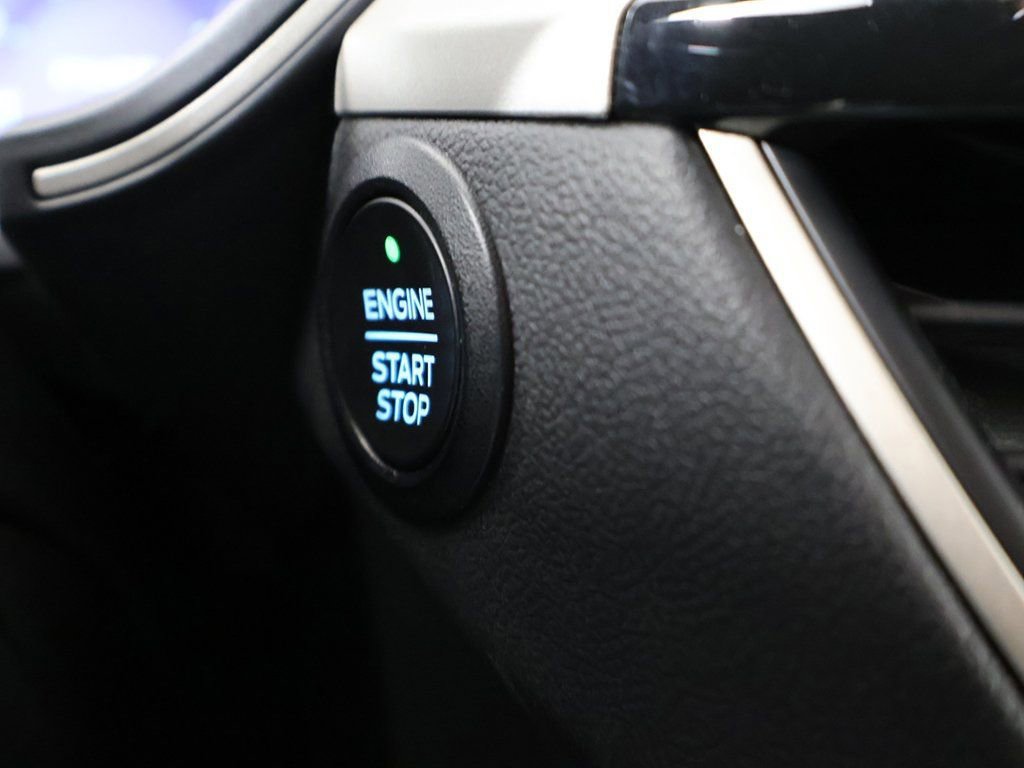 Used 2022 Ford Escape SEL w/ Technology Package image 34