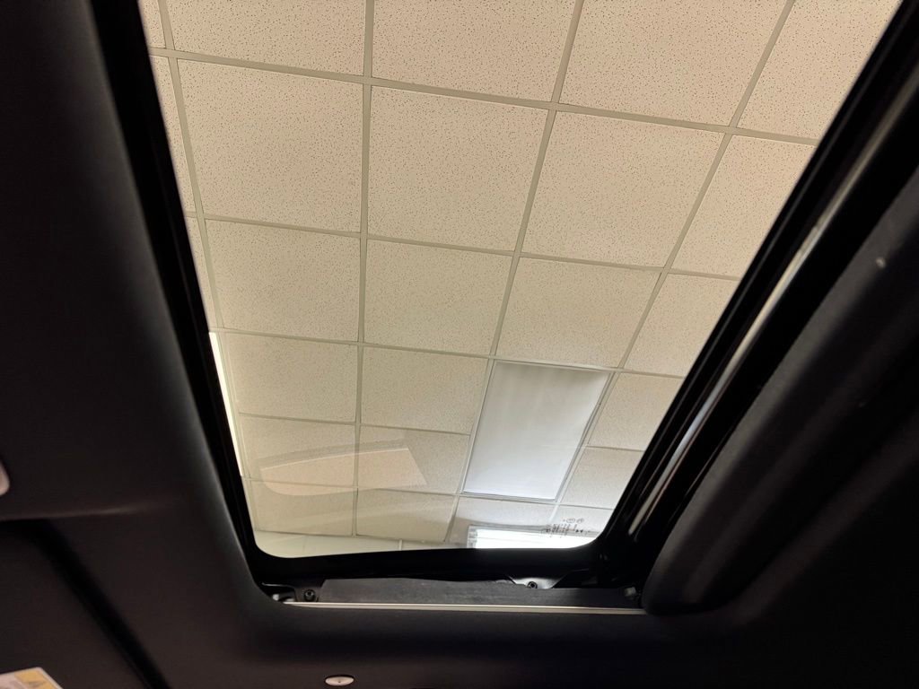 Used 2025 Honda CR-V Sport image 46