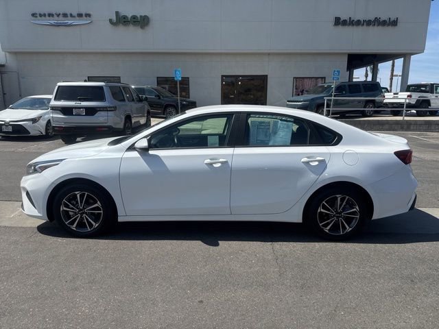 Used 2024 Kia Forte LXS image 2