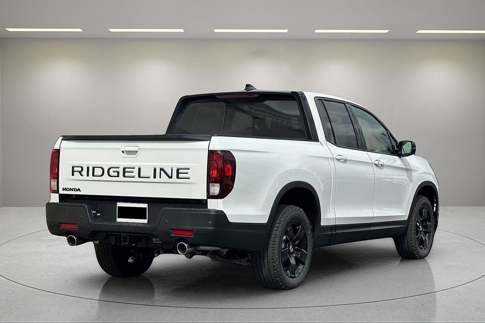 New 2026 Honda Ridgeline Black Edition image 5
