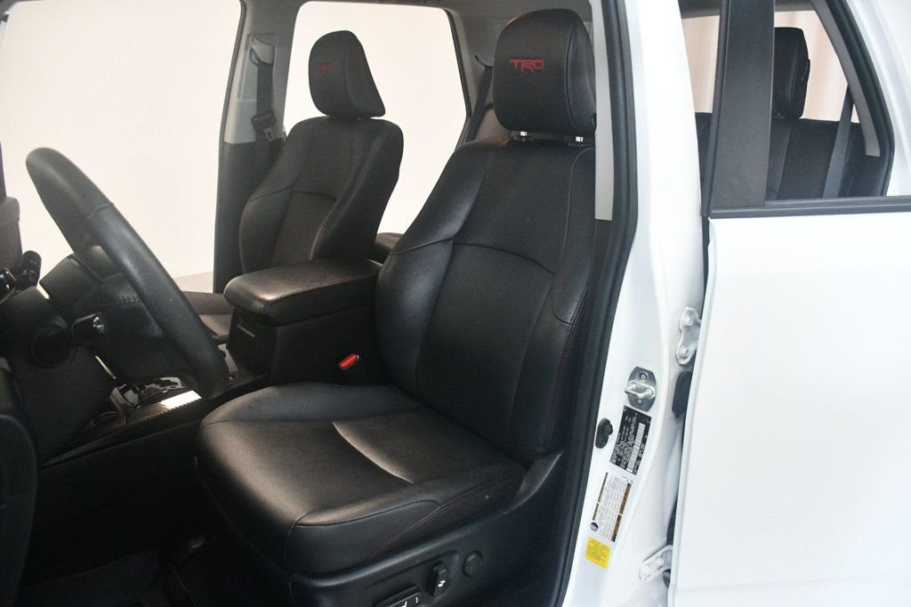 Used 2020 Toyota 4Runner TRD Off-Road Premium w/ Moonroof Package AWD/4WD image 32