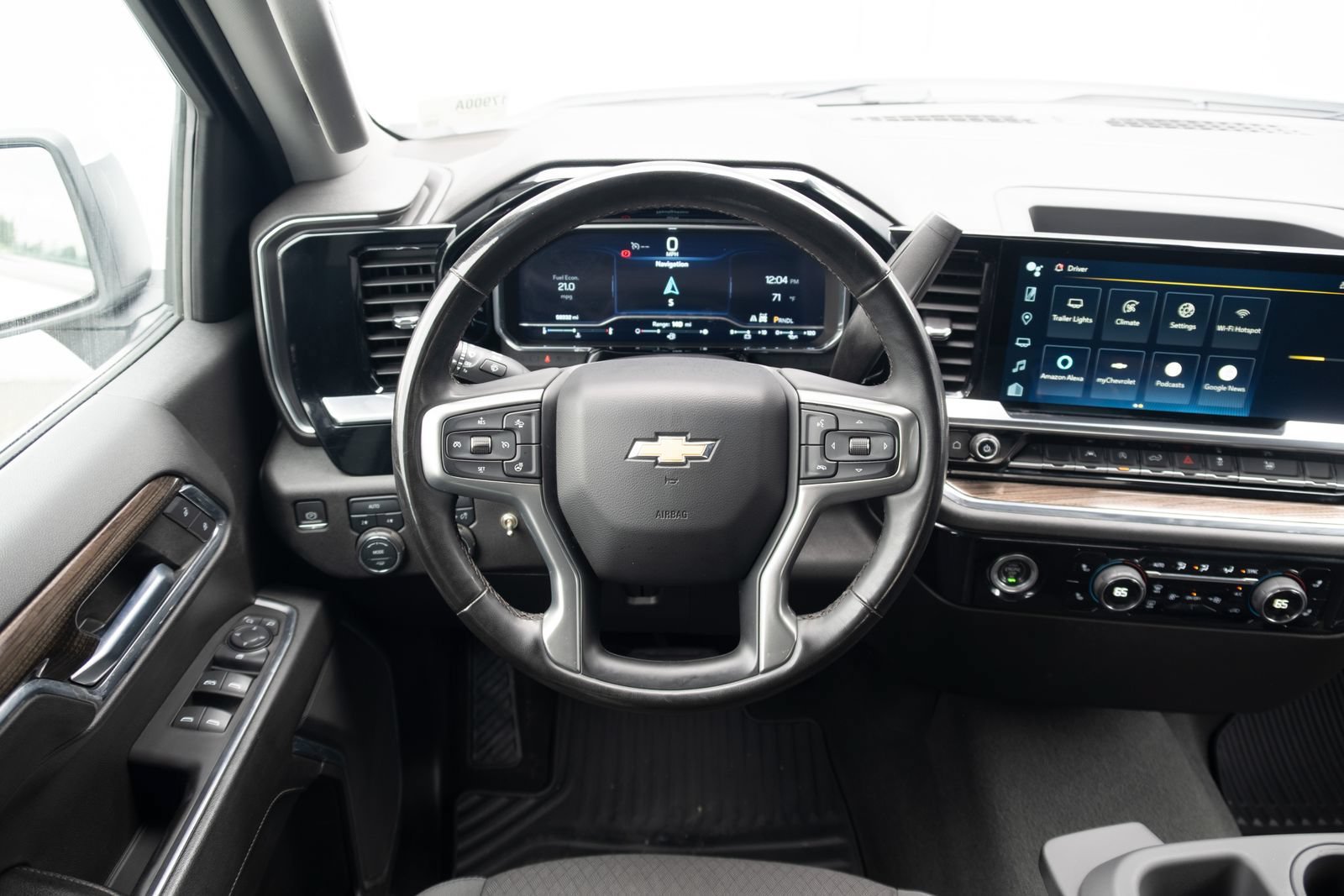 Used 2023 Chevrolet Silverado 1500 LT w/ Work Truck Package AWD/4WD image 2