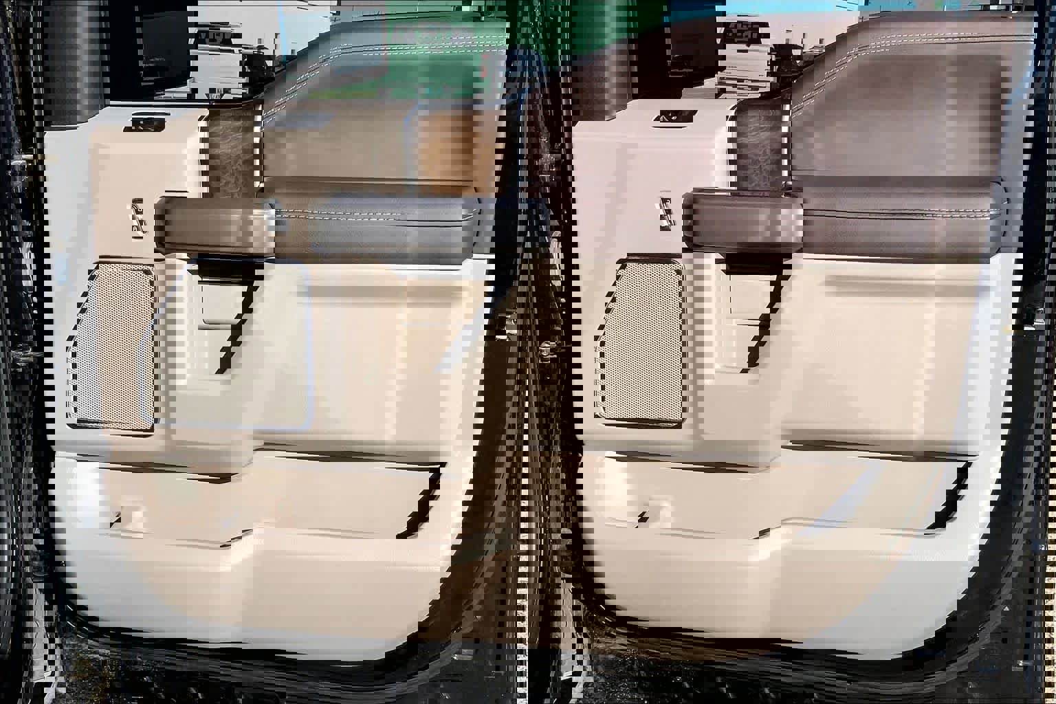 Used 2019 Ford F150 Limited w/ Trailer Tow Package image 22