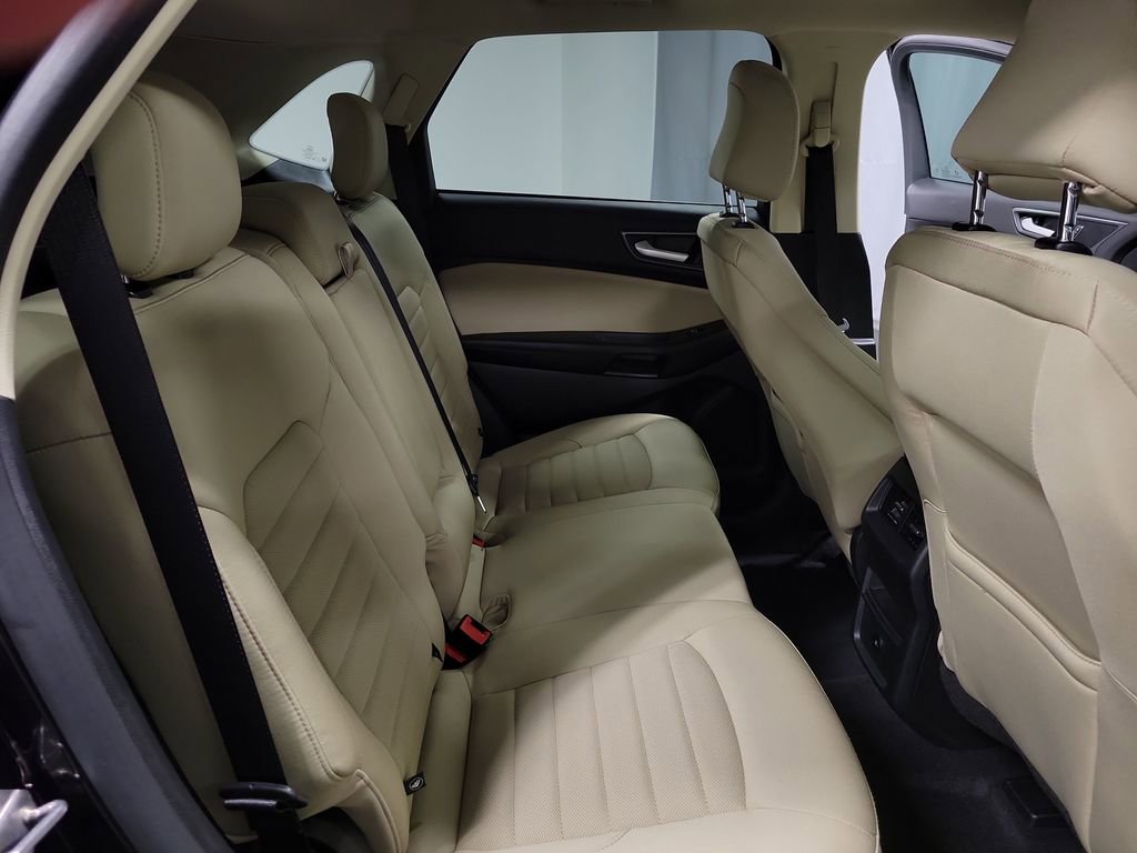 Used 2024 Ford Edge SE image 21