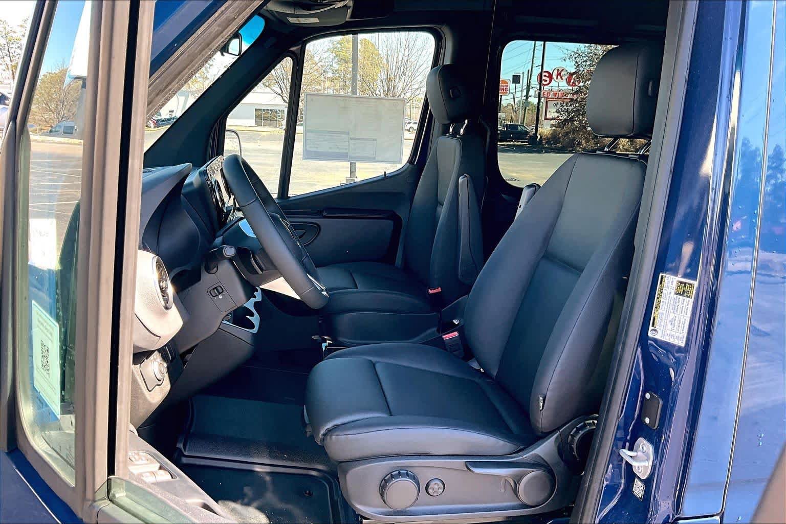 New 2025 Mercedes-Benz Sprinter 2500 image 7