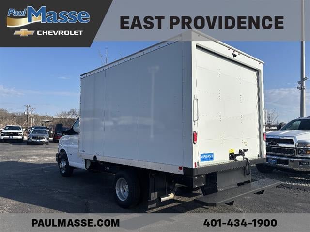New 2024 Chevrolet Express 3500 w/ Power Convenience Package RWD image 4