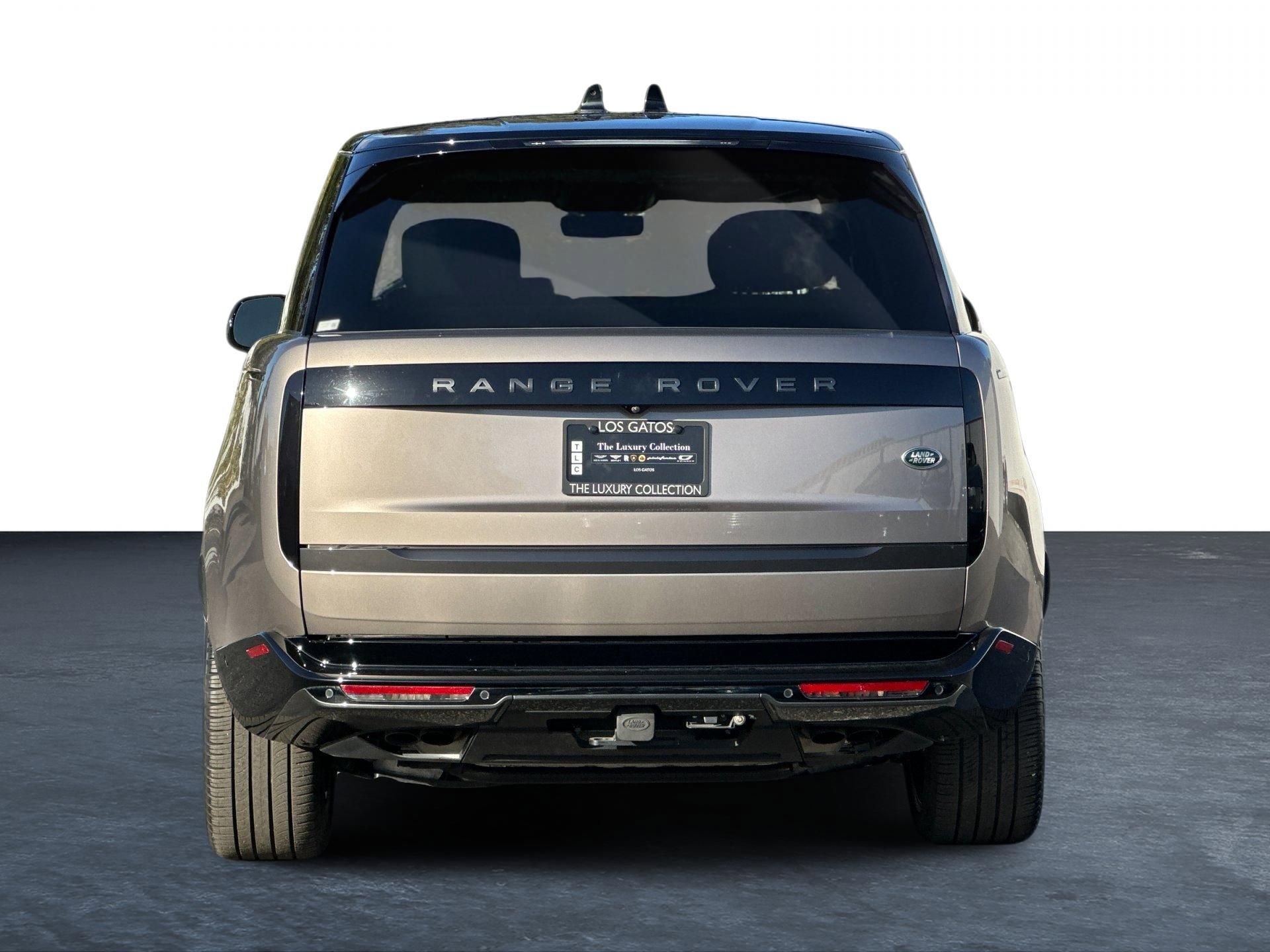 Used 2023 Land Rover Range Rover First Edition image 8