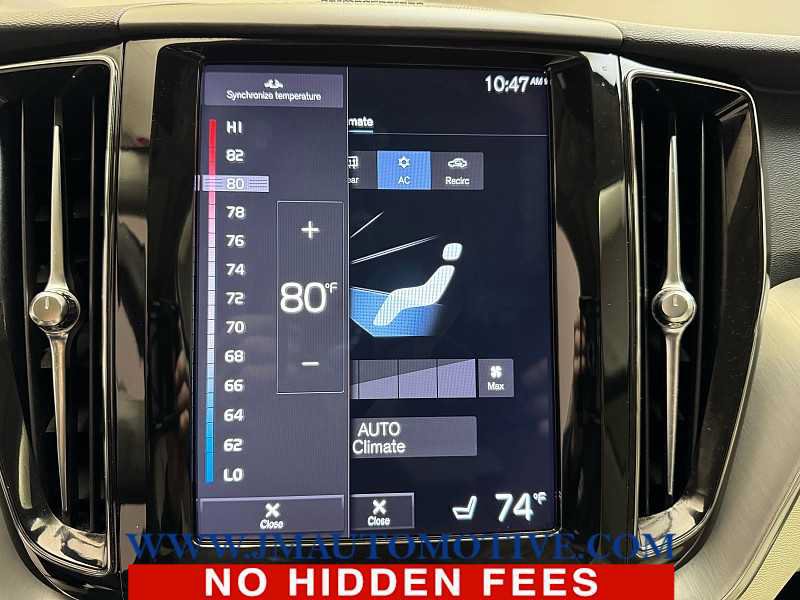 Used 2019 Volvo XC60 T5 Momentum w/ Multimedia Package AWD/4WD image 25