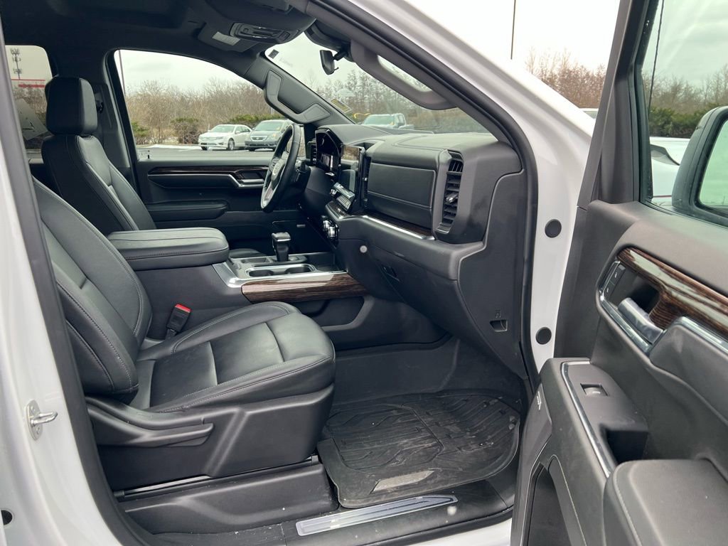 Used 2024 GMC Sierra 1500 Elevation w/ Elevation Premium Package image 10